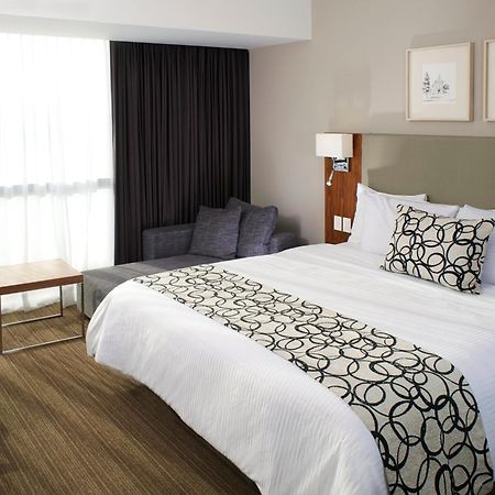 Casa Inn Premium Hotel Queretaro Miranda Exterior foto A bed runner