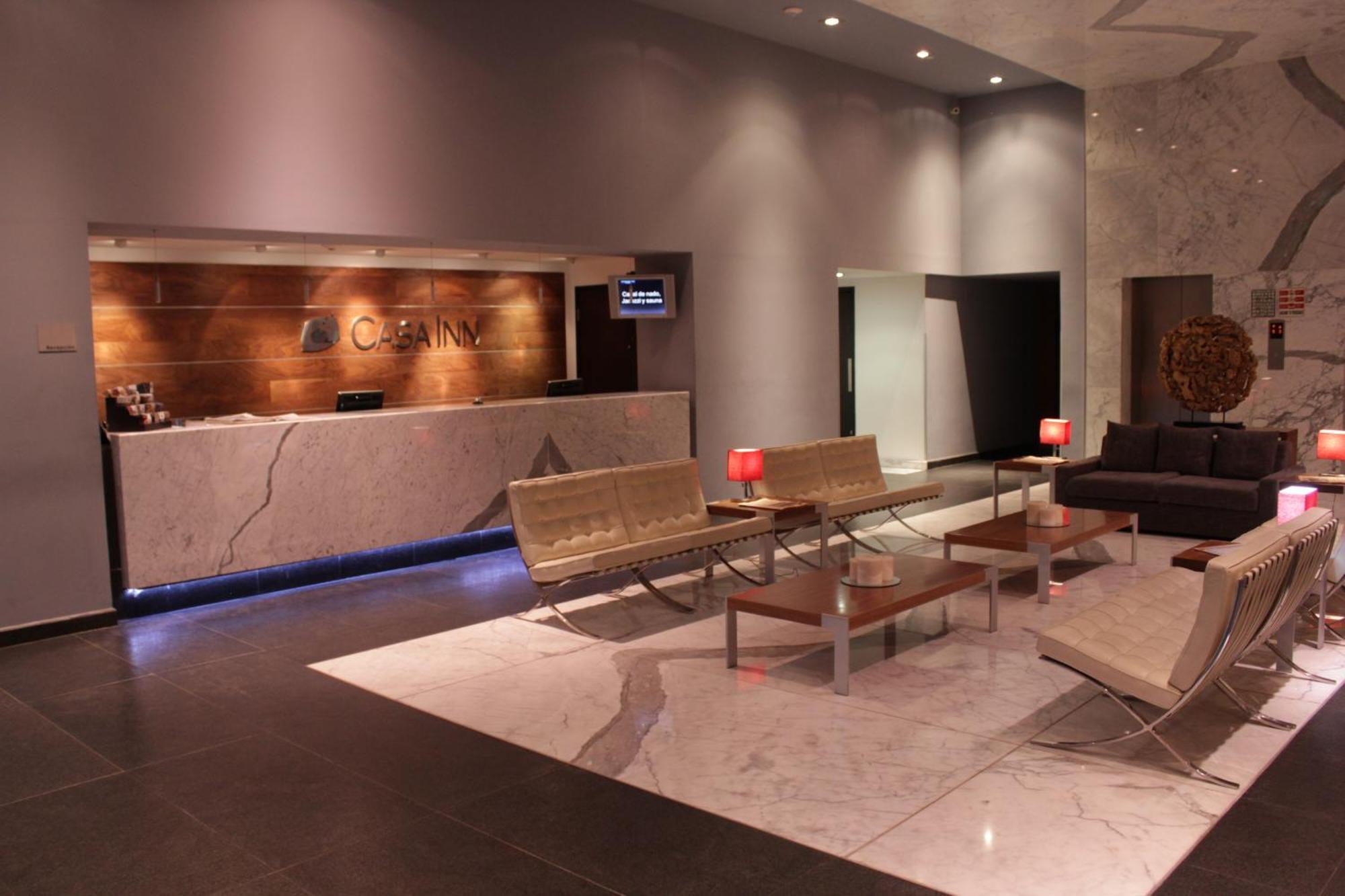 Casa Inn Premium Hotel Queretaro Miranda Exterior foto The lobby of the C-Jet terminal
